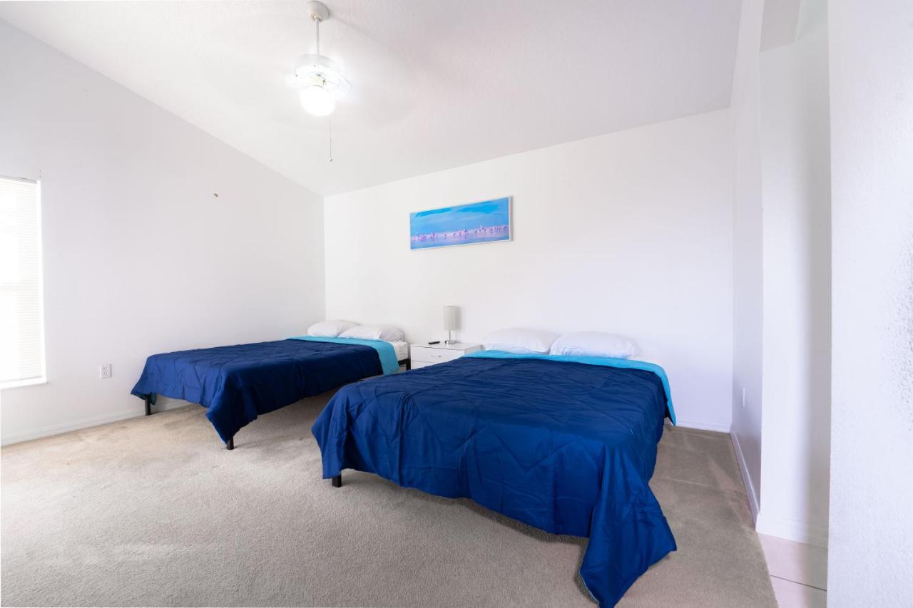 Holiday home Family With Private Pool Area & Game