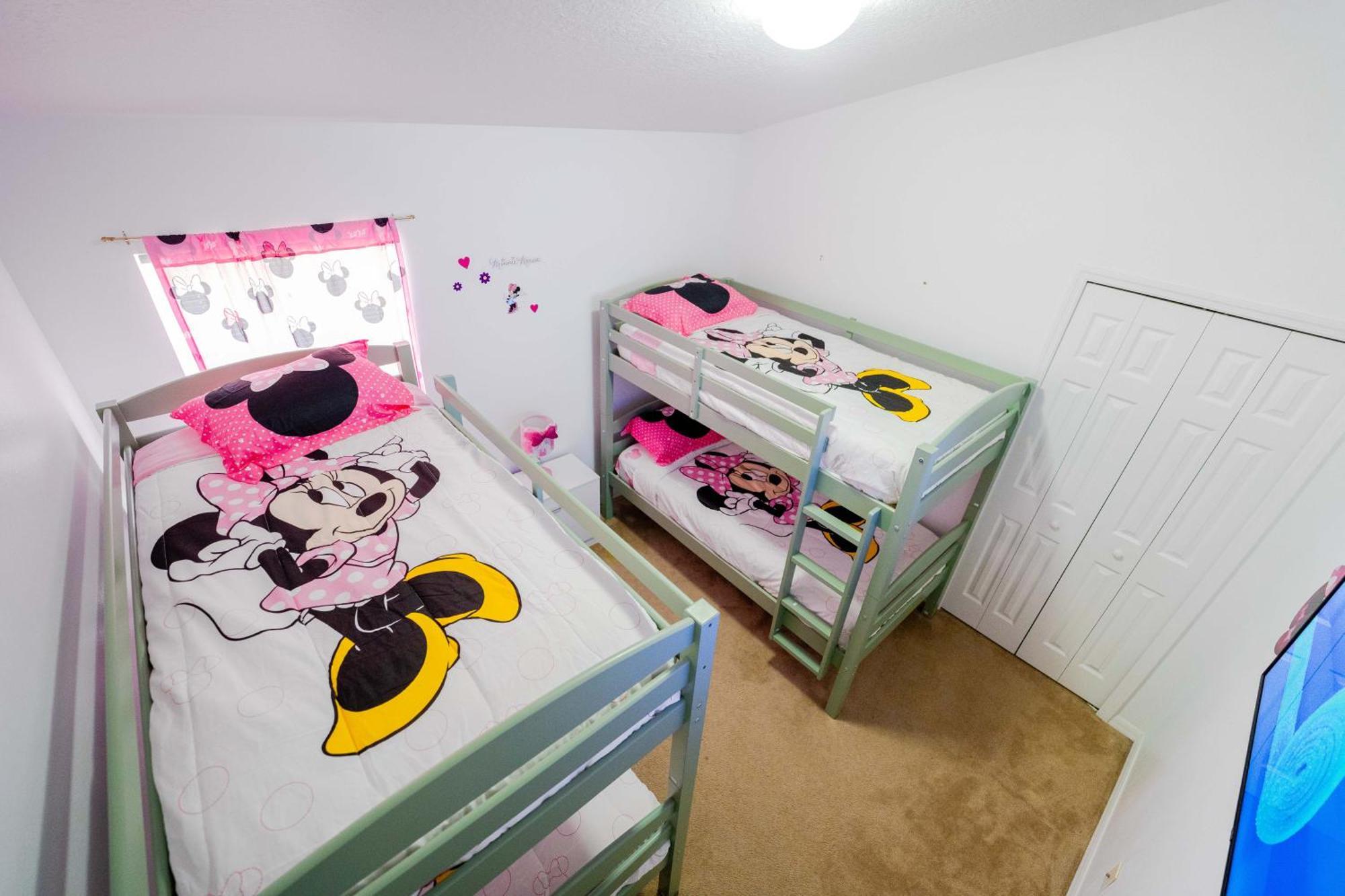 Holiday home Family With Private Pool Area & Game
